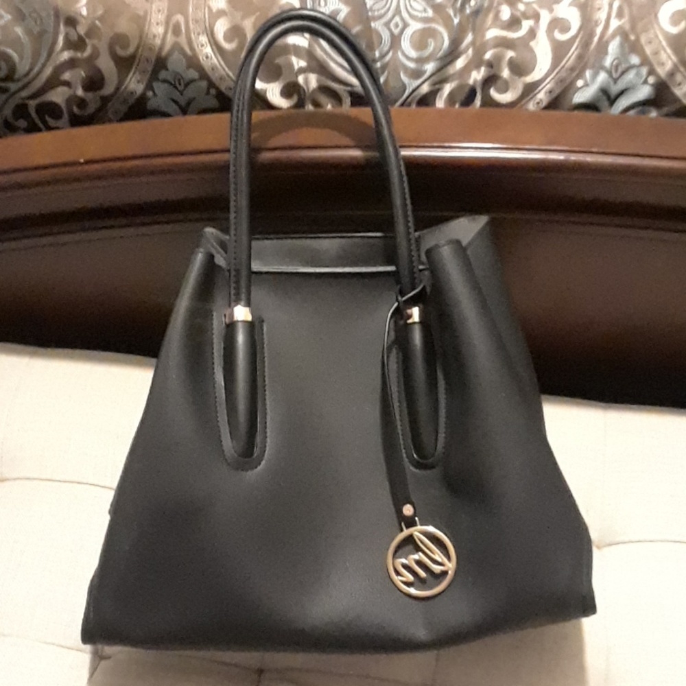 BLACK PURSE